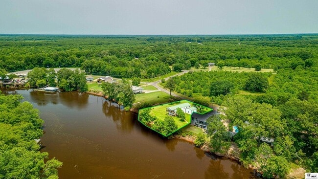 Building Photo - 2116 Bayou Darbonne Dr
