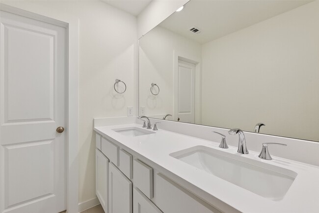 Building Photo - 11211 Midland Hawthorn Pl