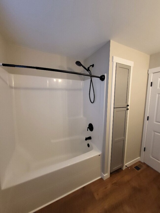 Building Photo - STATUS: AVAILABLE  | $2100.00 a month + $1...