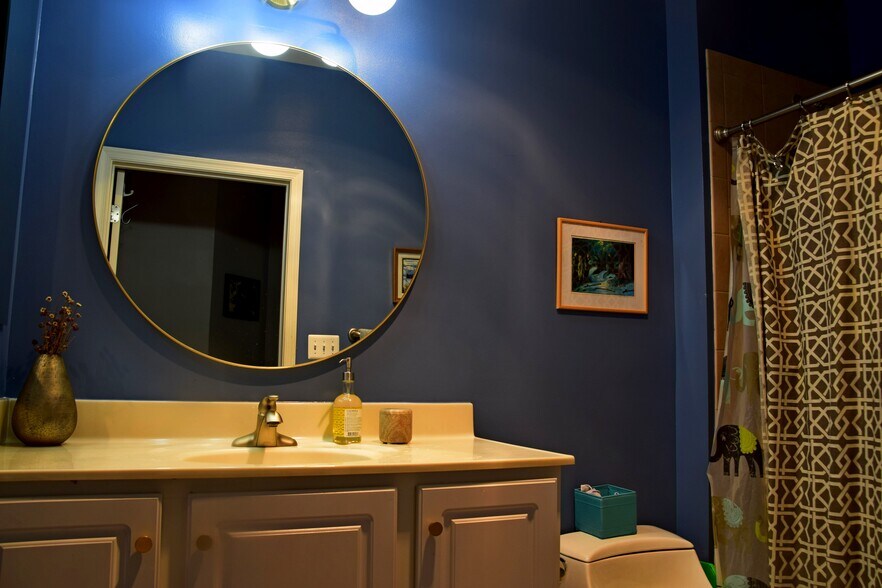 Bathroom #2 - 1451 Belmont St NW