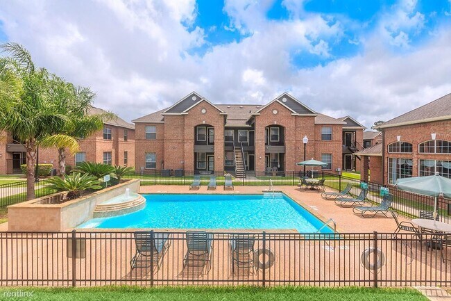 Building Photo - 1 br, 1 bath Condo - 1100 East Adoue Flat ...