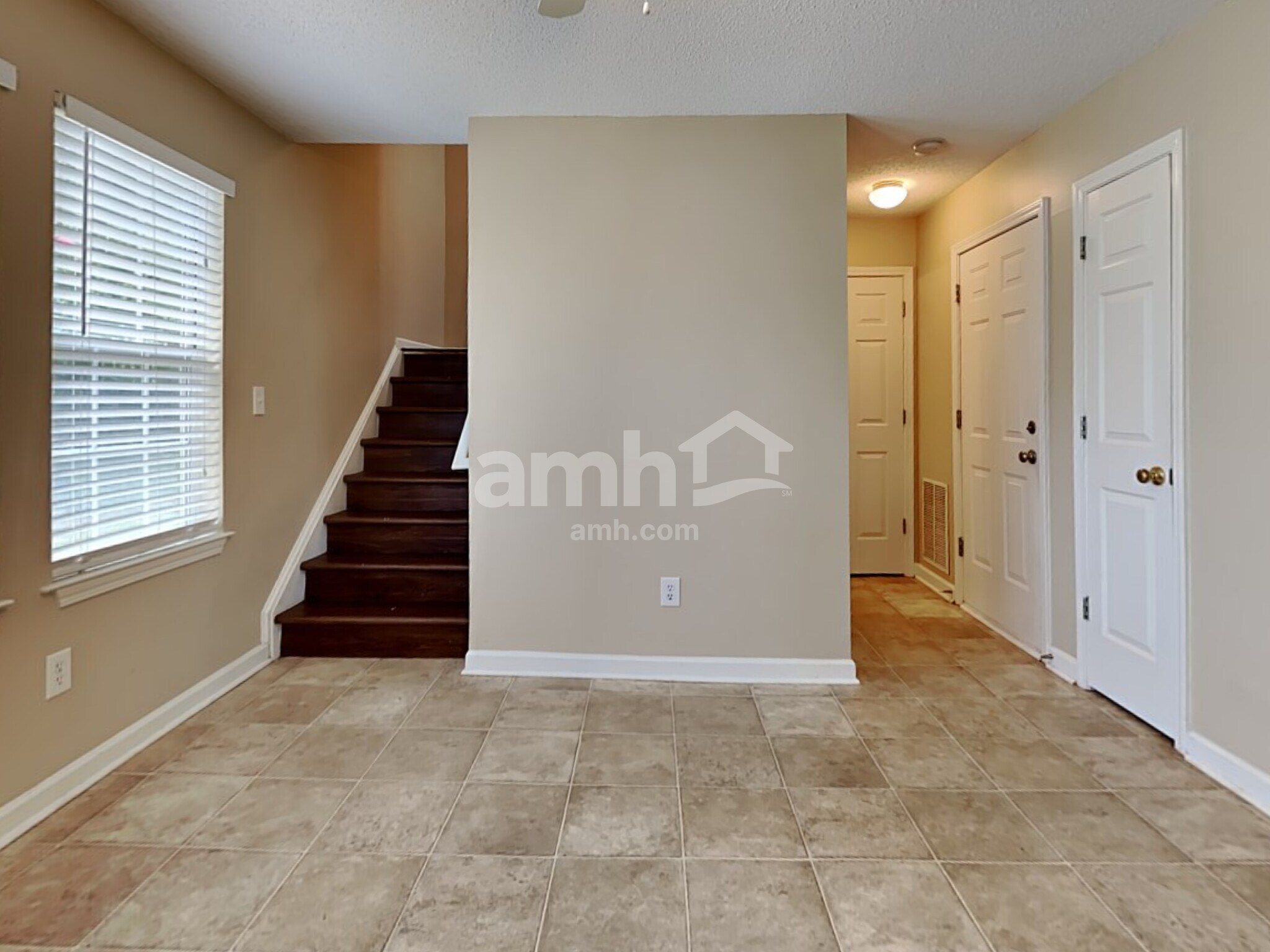 Building Photo - 3826 Tidewater Way NW