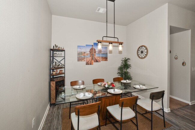 Building Photo - 3/2/2 Rental in the Meadows ~ 1743 Wesleyan!