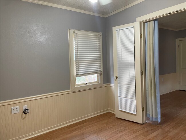 Building Photo - 3326 Triplett St