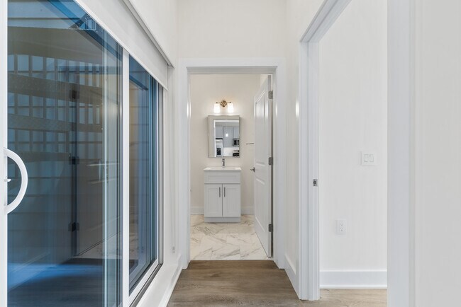 Building Photo - 1148 N 2nd St