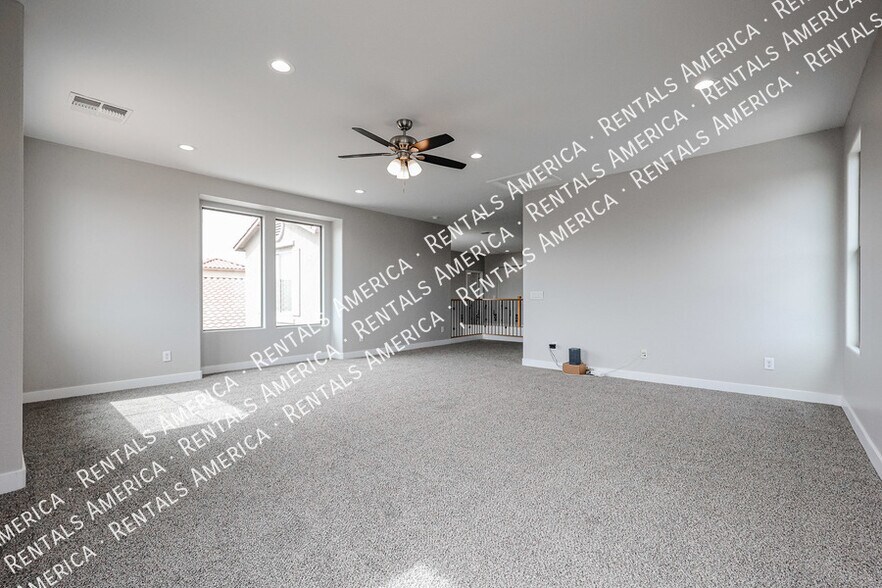 Building Photo - 43232 Wallner Dr