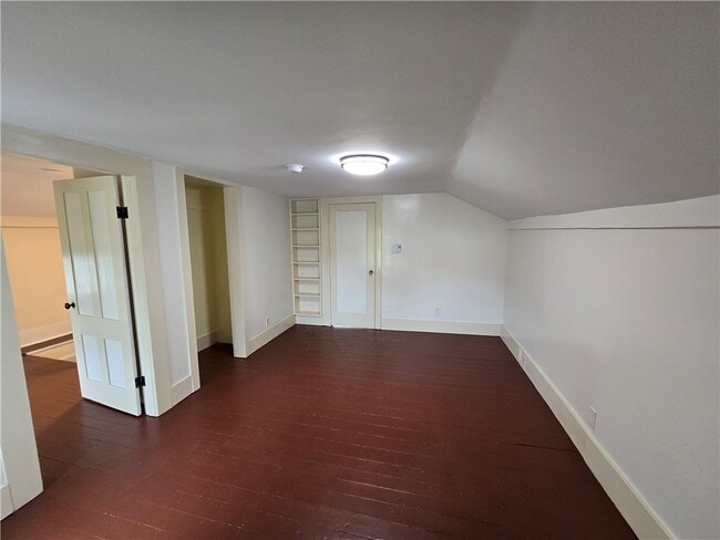 Building Photo - 235 Lighthouse Rd