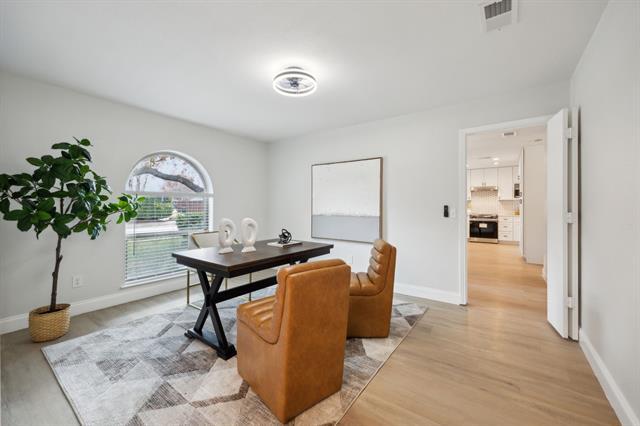 Building Photo - 3413 Parkhaven Dr