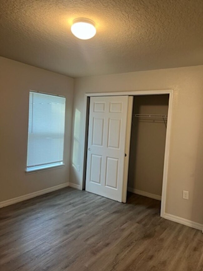 Building Photo - Beautiful 2 Bedroom 2 Bath Duplex Located in Palm Coast