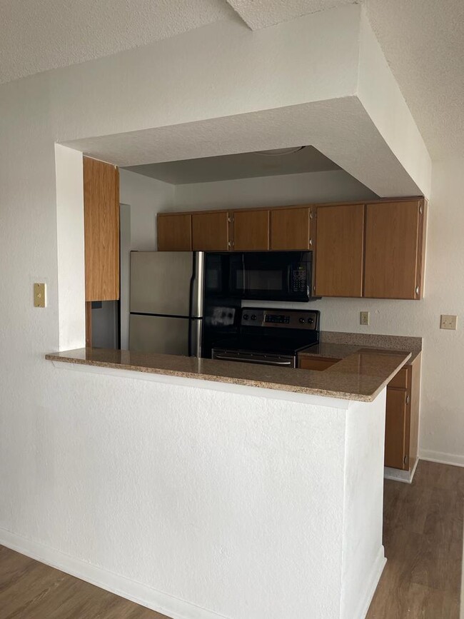 Building Photo - 11574 Westwood Blvd