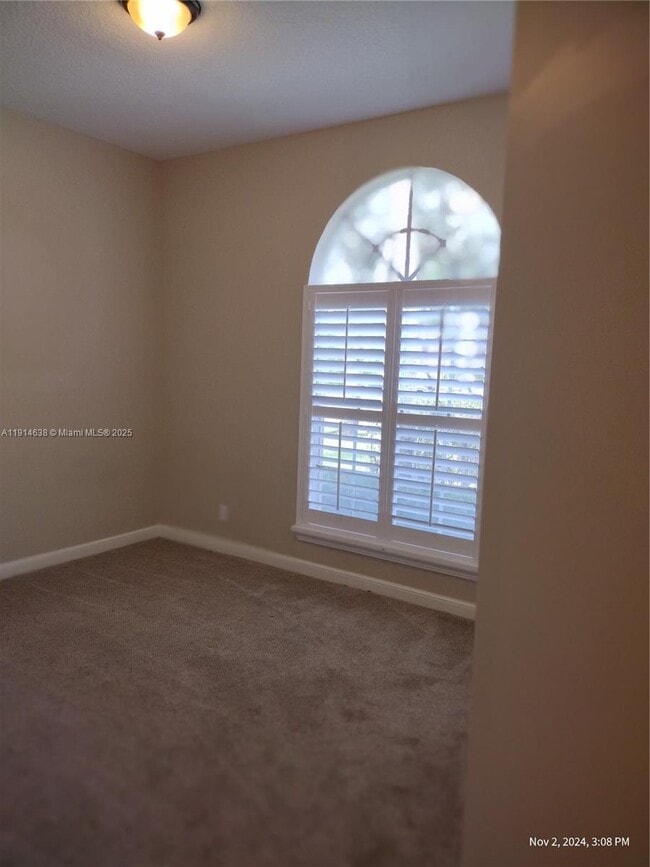 Building Photo - 8092 Driggs Hill