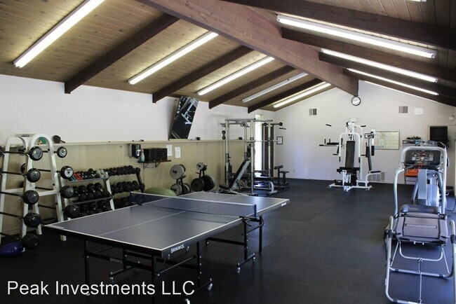 Building Photo - 735 Fathom Dr