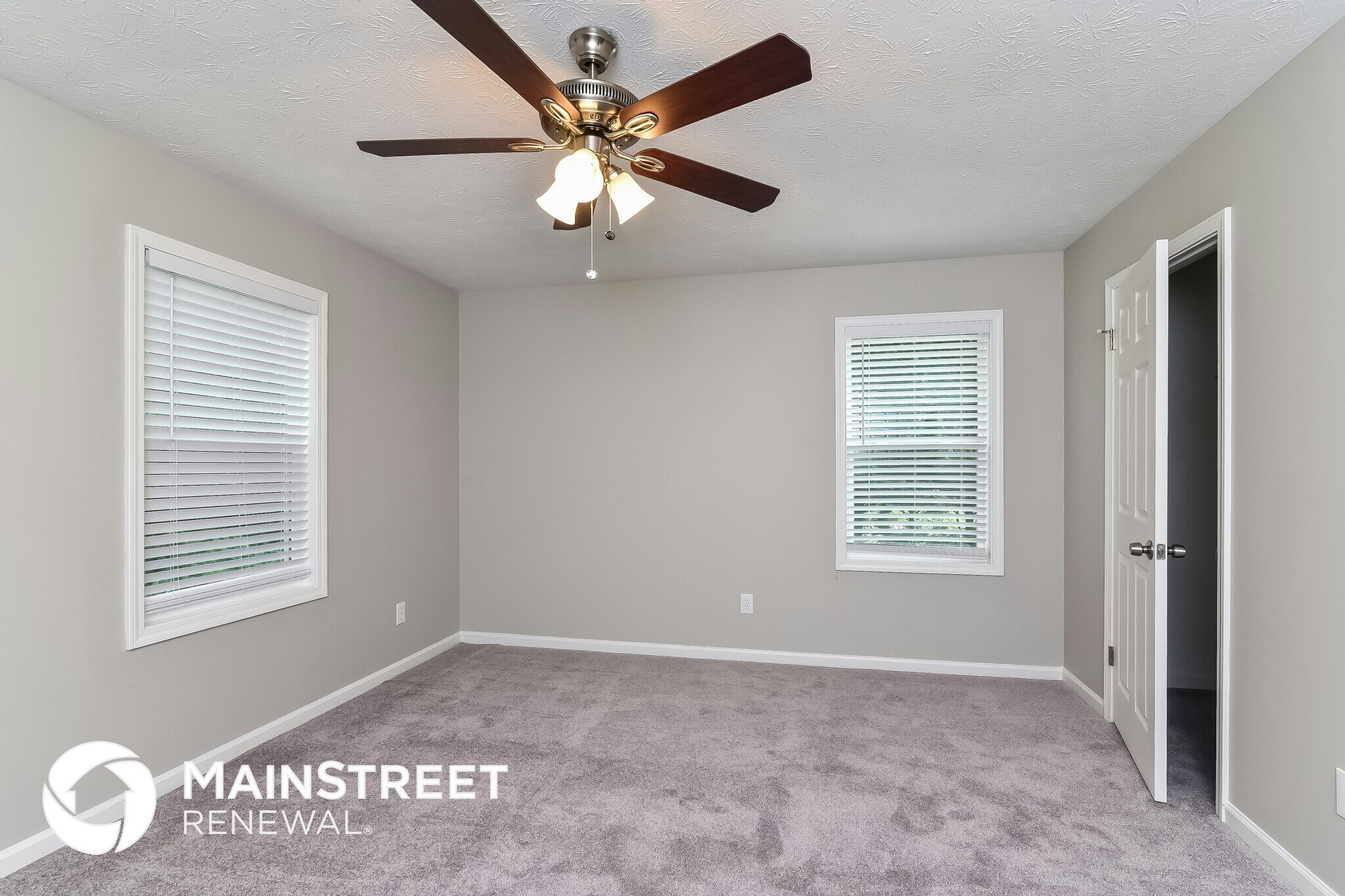 Building Photo - 54 Hidden Valley Dr SW