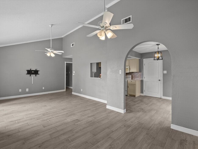 Building Photo - 11731 Flushing Meadows Dr