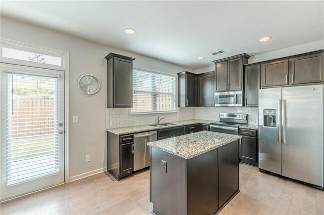 Building Photo - 5725 Radford Loop
