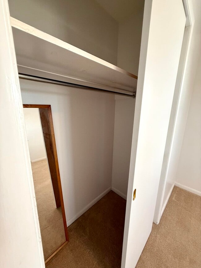 Building Photo - 1405 Webb Ridge Rd