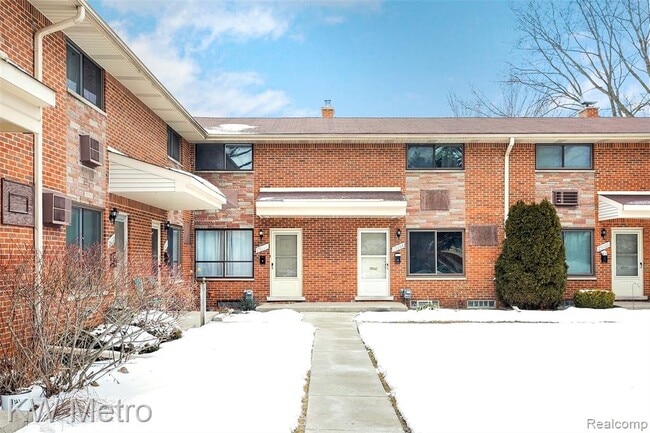 Primary Photo - 29166 Tessmer Ct