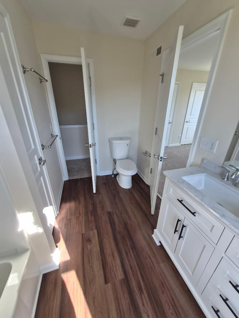 Building Photo - 8428 Saylor Ct