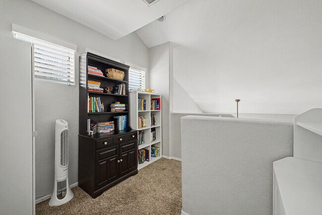 Building Photo - 6730 E Preston St