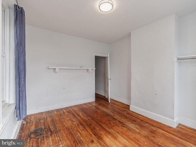 Building Photo - 242 Berkley St