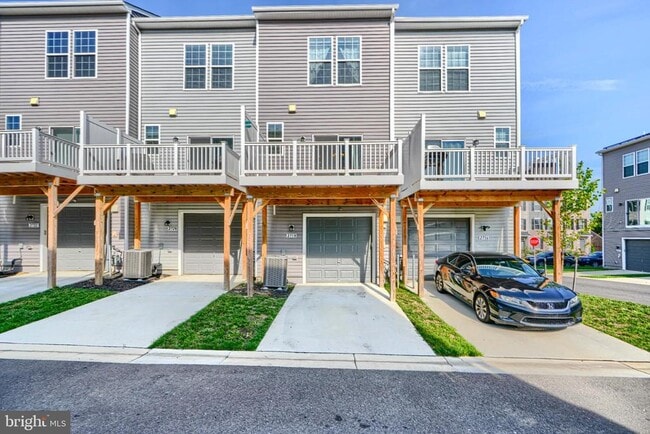 Building Photo - 2718 Lanham Hill Cir