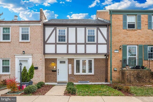 Building Photo - 140 Gold Kettle Dr