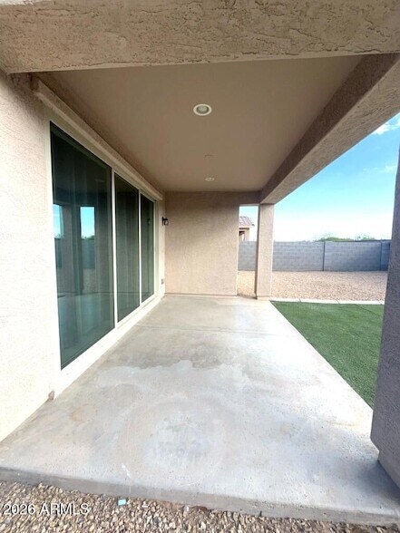 Building Photo - 5213 N 187th Ln