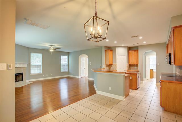 Building Photo - 8304 Richmond Ct