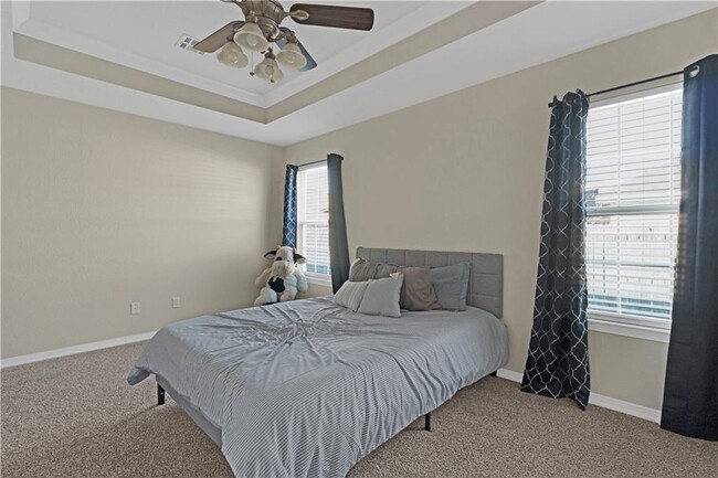 Building Photo - 808 Emerald St