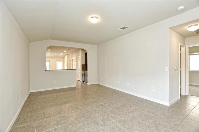 Building Photo - 600 Allens Creek Way