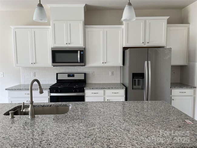 Building Photo - 15034 Cordelia Dr