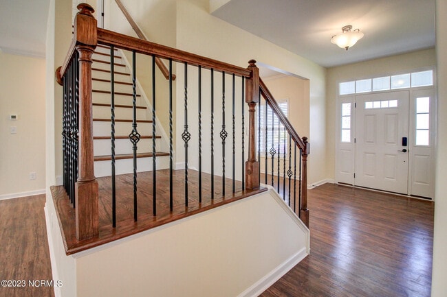 Building Photo - 262 Independence Blvd