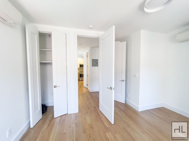 Building Photo - East 93 Street / Spacious 1-Bedroom 1-Bath...