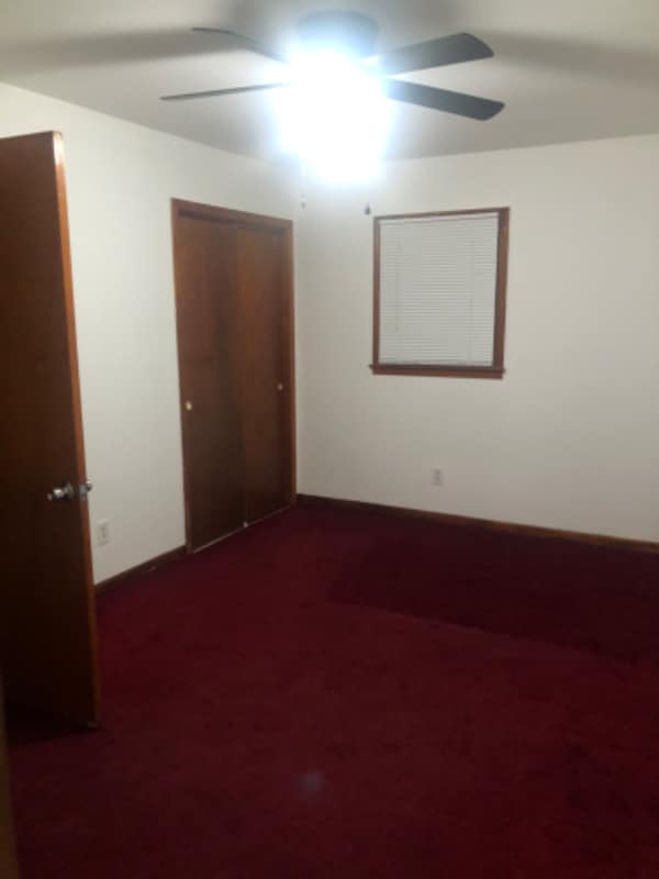 Building Photo - 186 Zelma St SW