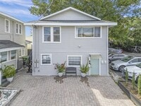 Building Photo - 2575 S Himes Ave