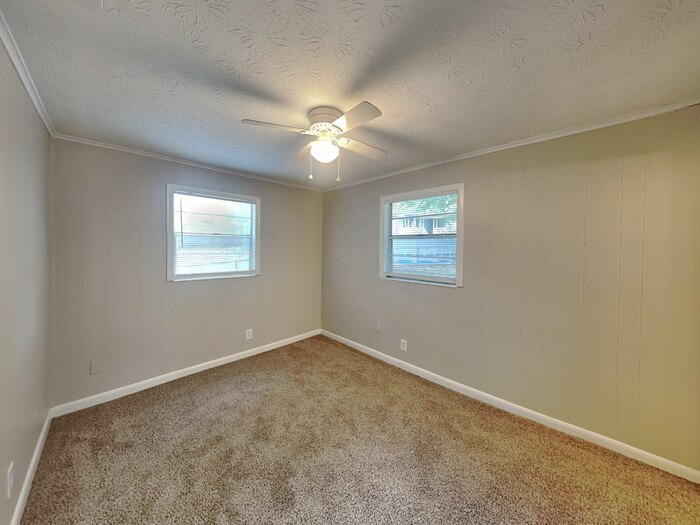 Building Photo - 440 Sigsbee Rd