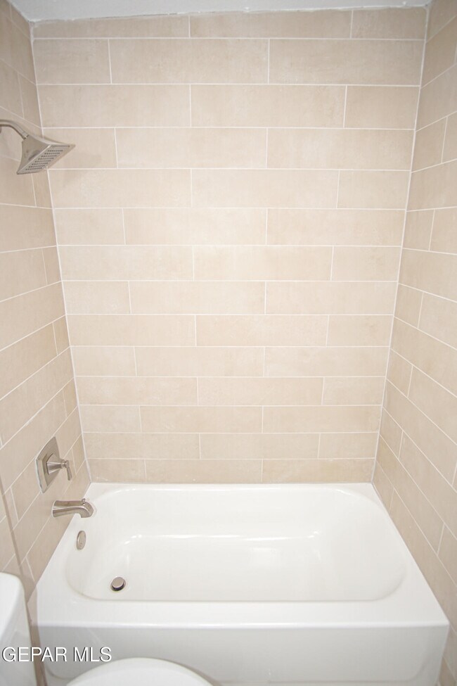 Building Photo - 4920 Alps Dr