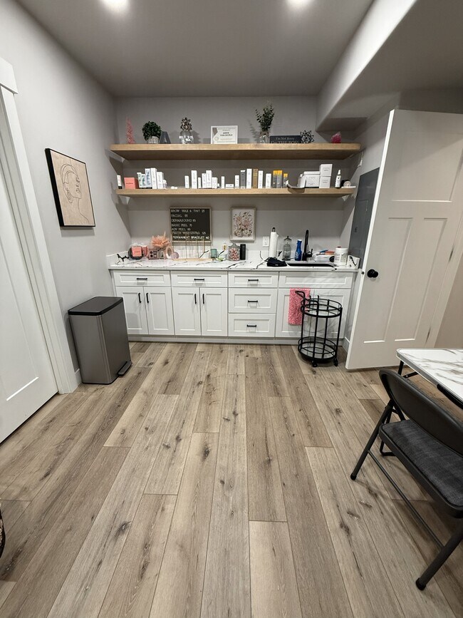 Building Photo - 46 S 2920 W