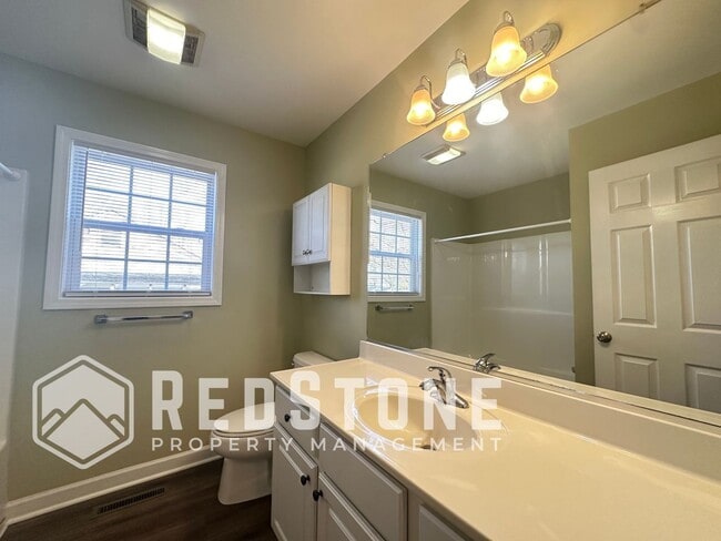 Building Photo - 2224 May Dr