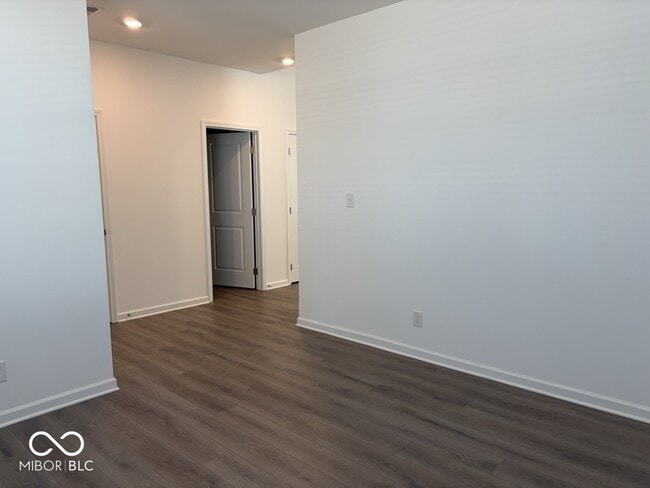 Building Photo - 817 Oyster Bay Dr