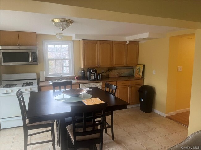 Building Photo - 13 Summitt Pl