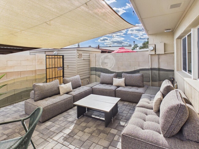 Building Photo - 4308 N Parkway Ave