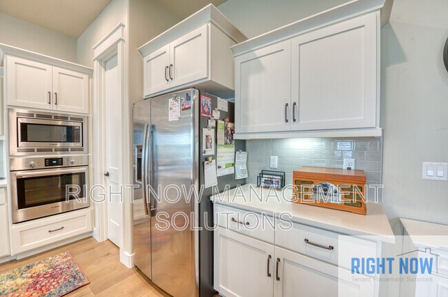 Building Photo - 4113 W Gray Fox St
