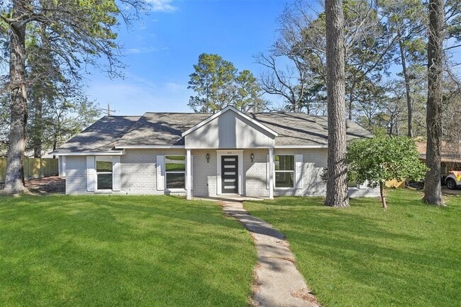 Primary Photo - 205 Elmwood St