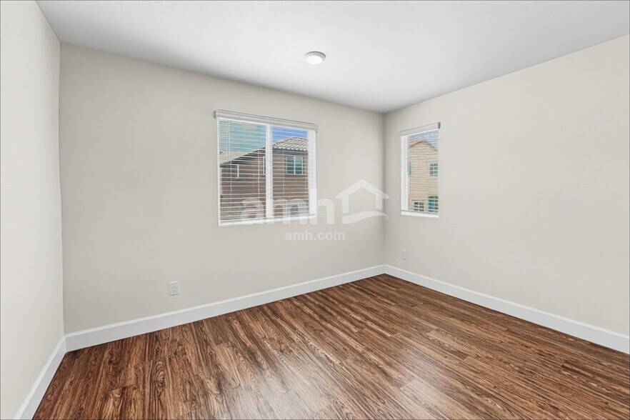 Building Photo - 77 Foxridge Swings Ln
