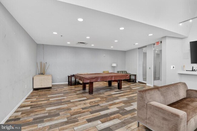 Building Photo - 6506 America Blvd