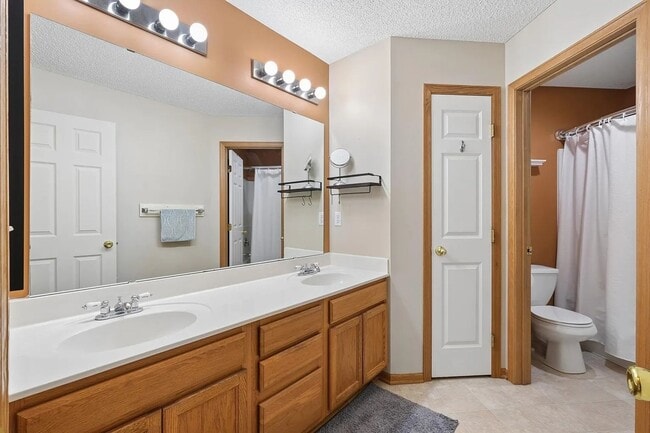 Building Photo - 14649 Peridot Ter
