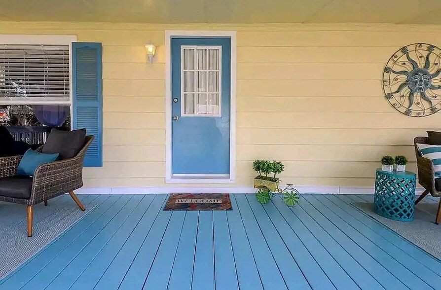 Building Photo - 228 W Jean St