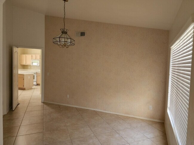 Building Photo - 1126 W Grand Caymen Dr
