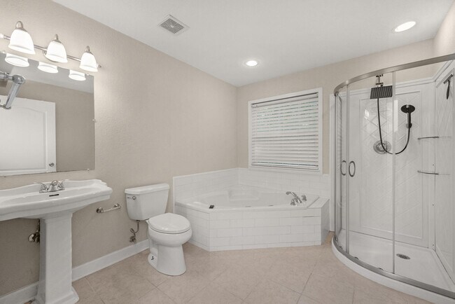Building Photo - 4490 FL-87
